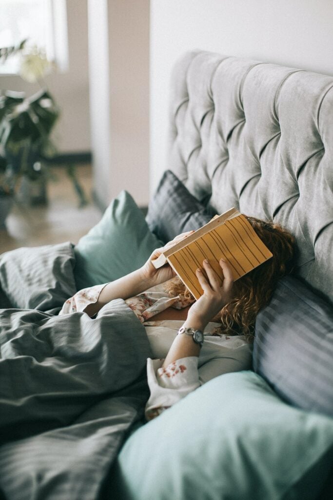 How to Study at Night Without Sleeping: A University Student's Guide 11 How to Study at Night Without Sleeping: A University Student's Guide 7 - Daily Medicos